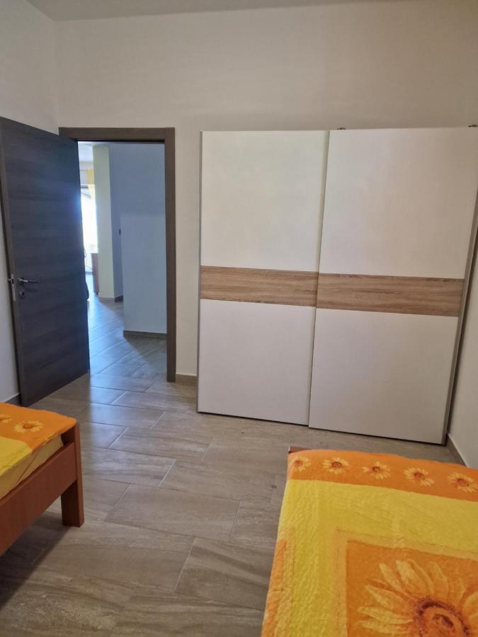 Yellow Cube Kožino Εξωτερικό φωτογραφία